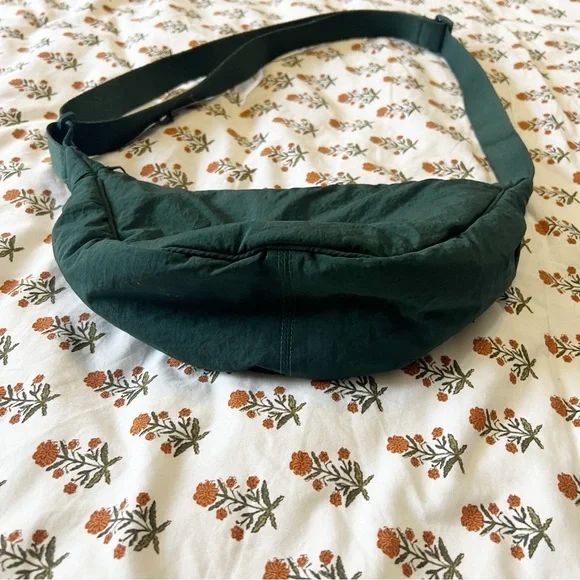 Amazon Nylon Dark Green Crossbody Bag - Picture 4 of 5